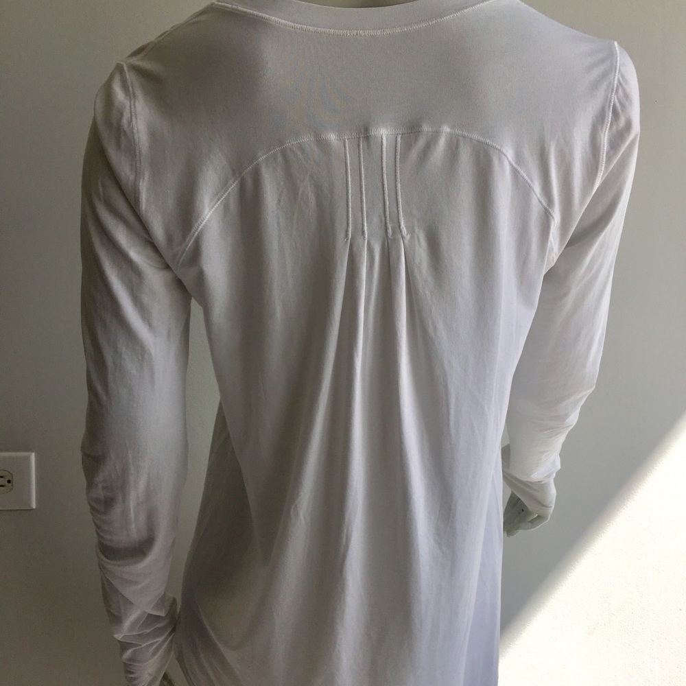 Lululemon top